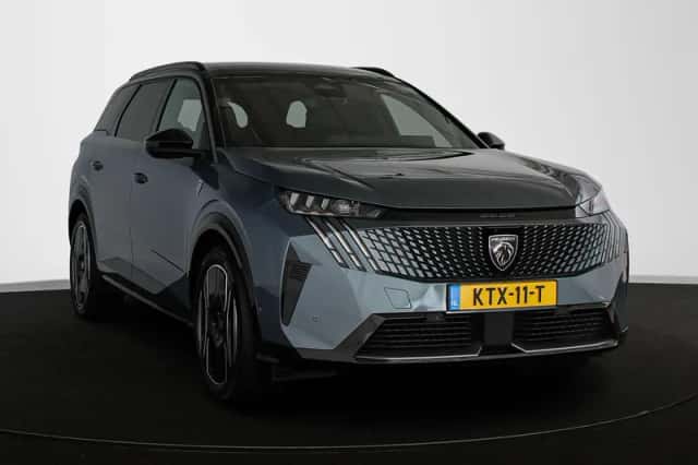 Peugeot E-5008 (2025) thumbnail 2