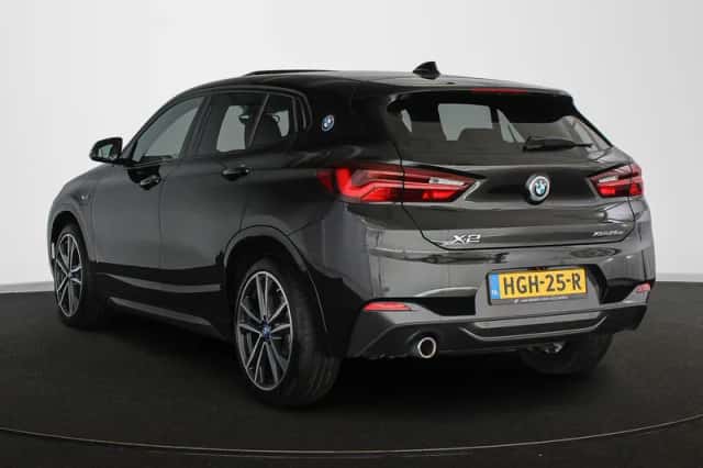 BMW X2 (2021) thumbnail 4
