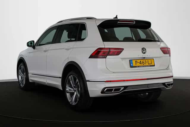 Volkswagen Tiguan (2022) thumbnail 4
