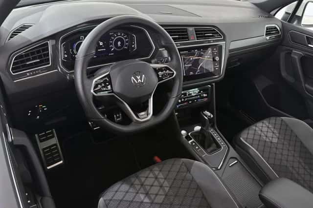 Volkswagen Tiguan (2022) thumbnail 5