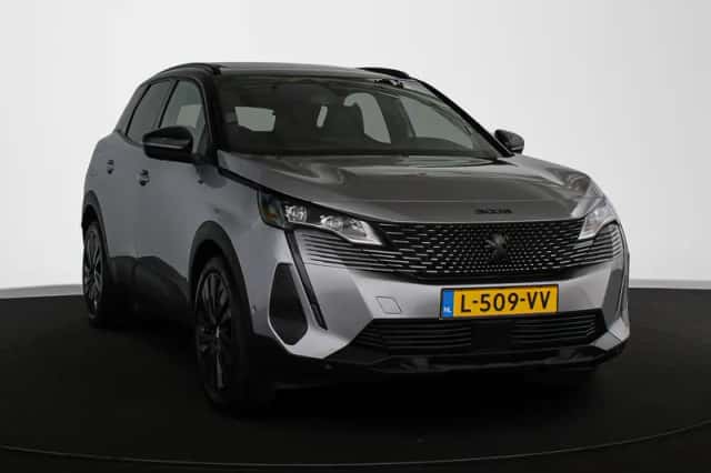 Peugeot 3008 (2021) thumbnail 2