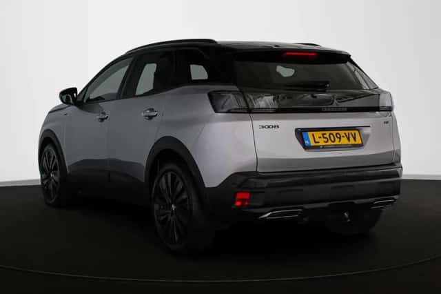 Peugeot 3008 (2021) thumbnail 4