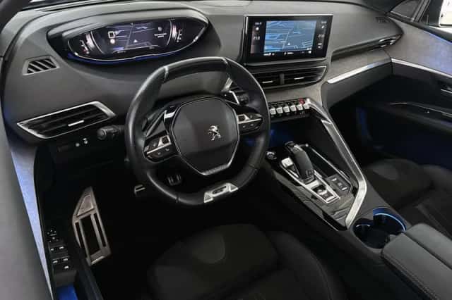 Peugeot 3008 (2021) thumbnail 5