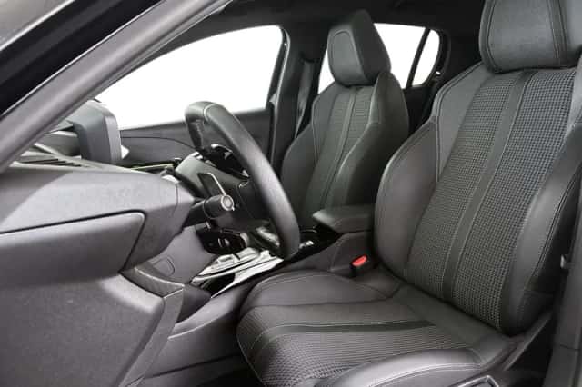 Peugeot 208 (2023) thumbnail 6