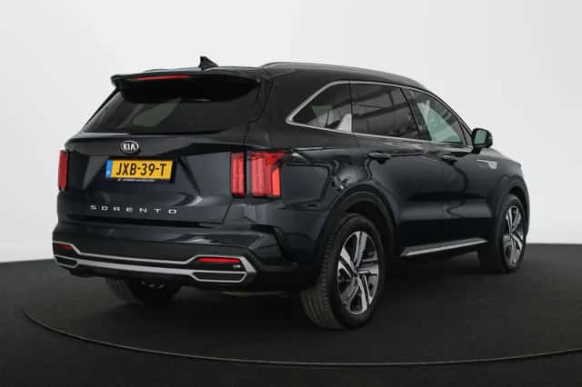 Kia Sorento (2021) thumbnail 3