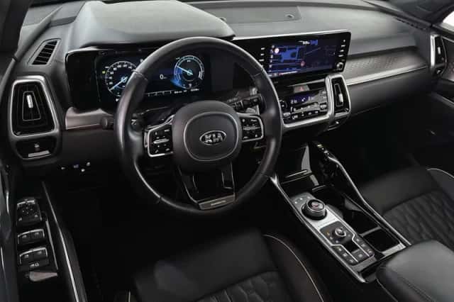 Kia Sorento (2021) thumbnail 5