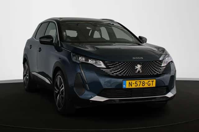 Peugeot 3008 (2021) thumbnail 2