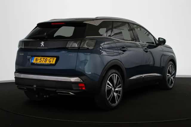 Peugeot 3008 (2021) thumbnail 3