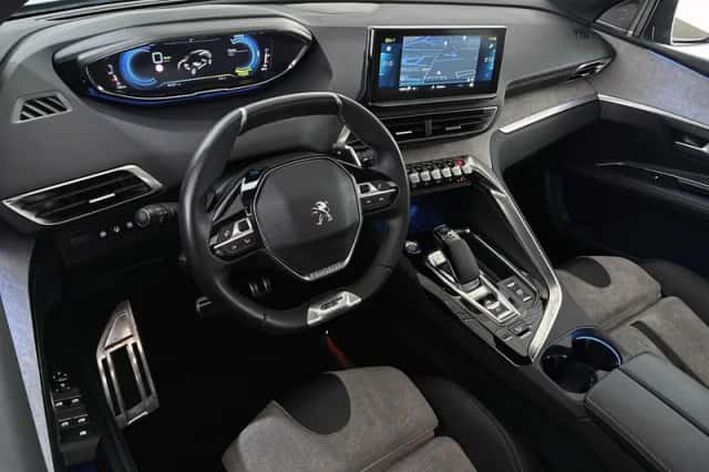 Peugeot 3008 (2021) thumbnail 5