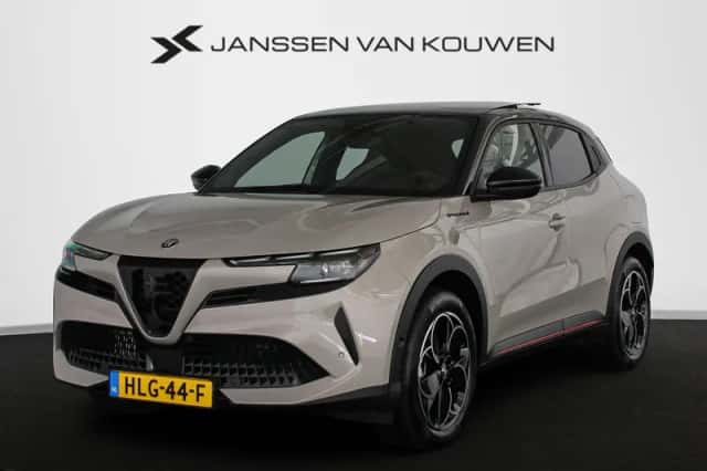 Alfa Romeo Junior (2025) thumbnail 1