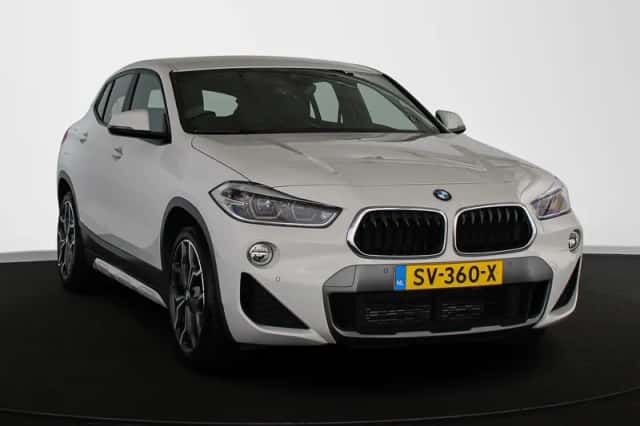 BMW X2 (2018) thumbnail 2