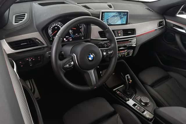 BMW X2 (2018) thumbnail 5