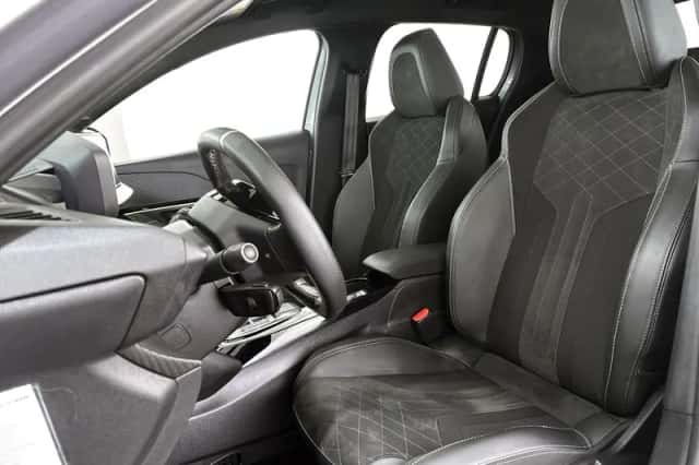 Peugeot e-208 (2022) thumbnail 6