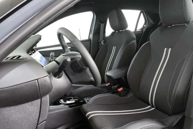Opel Corsa (2025) thumbnail 6