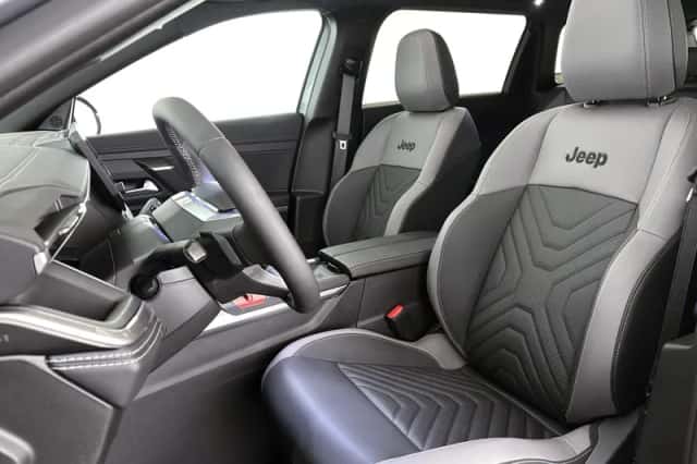 Jeep Compass (2026) thumbnail 6