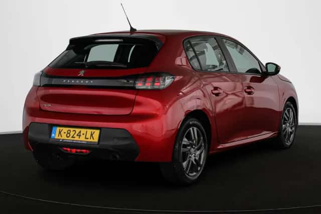 Peugeot 208 (2021) thumbnail 3