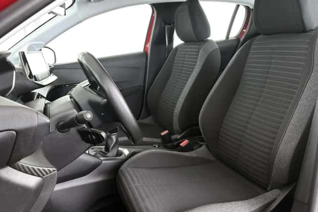 Peugeot 208 (2021) thumbnail 6