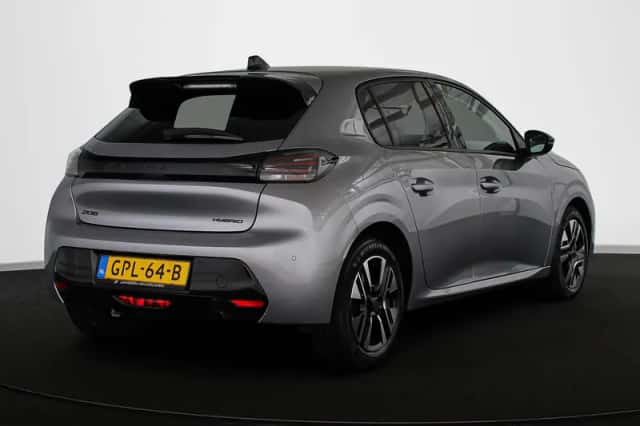 Peugeot 208 (2024) thumbnail 3