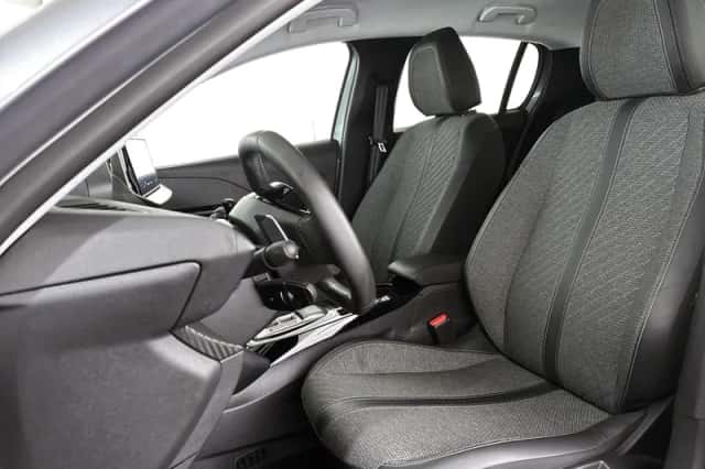 Peugeot 208 (2024) thumbnail 6