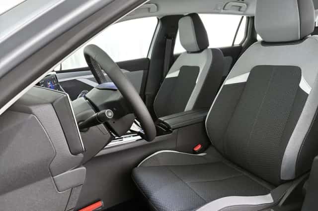 Opel Astra (2025) thumbnail 6