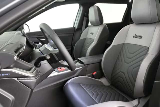 Jeep Compass (2026) thumbnail 6