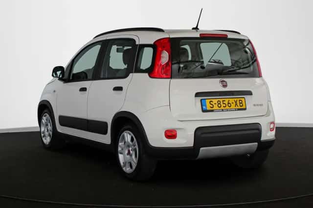 Fiat Panda (2023) thumbnail 4