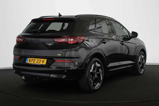 Opel Grandland (2023) thumbnail 3