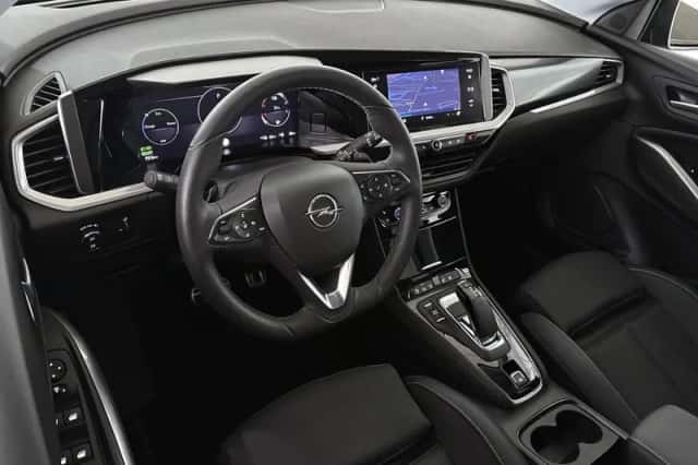 Opel Grandland (2023) thumbnail 5
