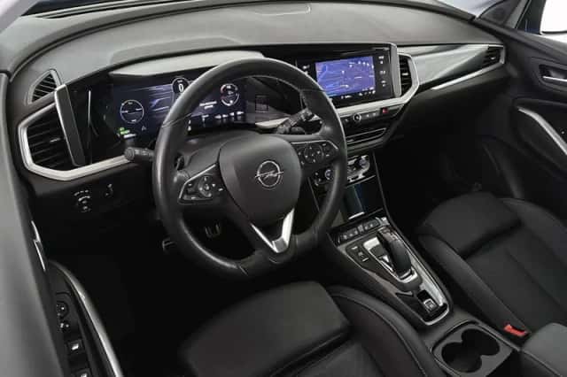 Opel Grandland (2022) thumbnail 5