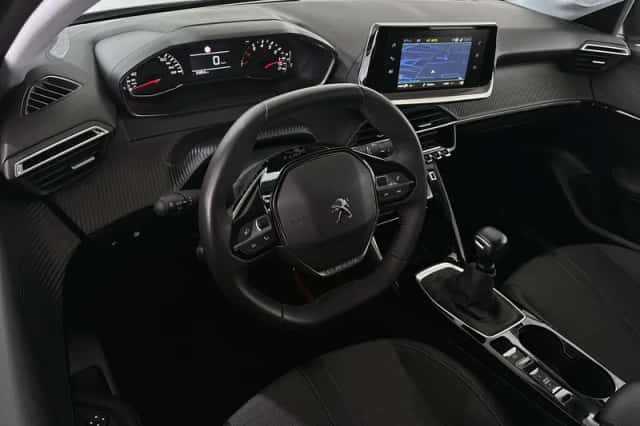Peugeot 208 (2022) thumbnail 5