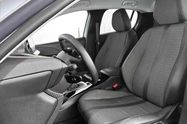 Peugeot 208 (2022) thumbnail 6