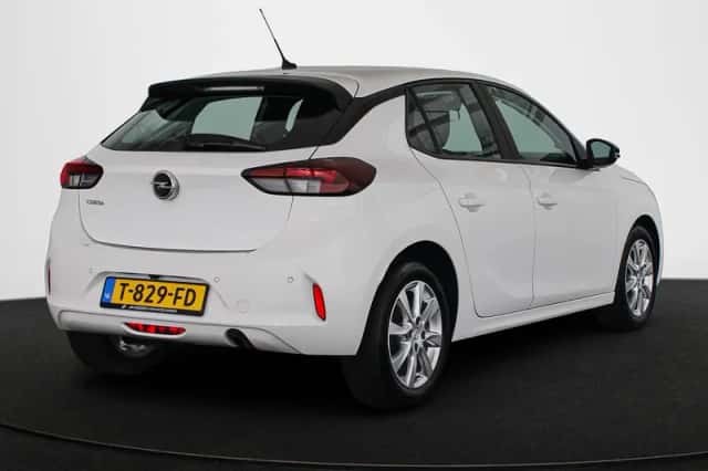 Opel Corsa (2023) thumbnail 3