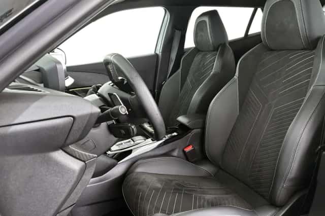 Peugeot 2008 (2024) thumbnail 6