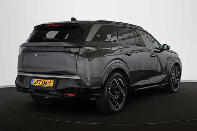 Peugeot E-5008 (2026) thumbnail 3