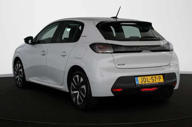 Peugeot 208 (2025) thumbnail 4