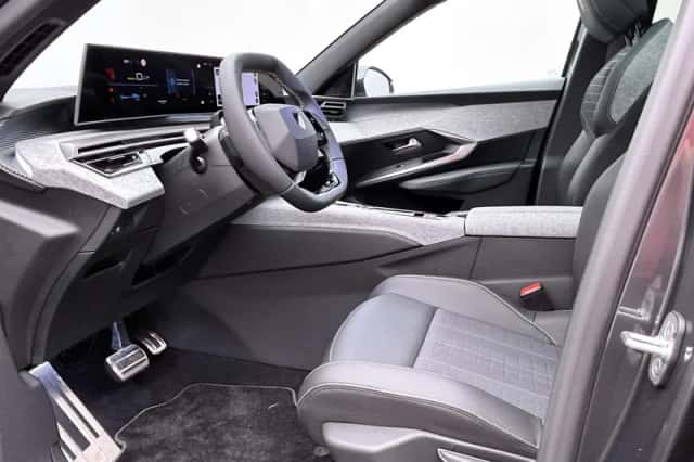 Peugeot e-3008 (2026) thumbnail 6