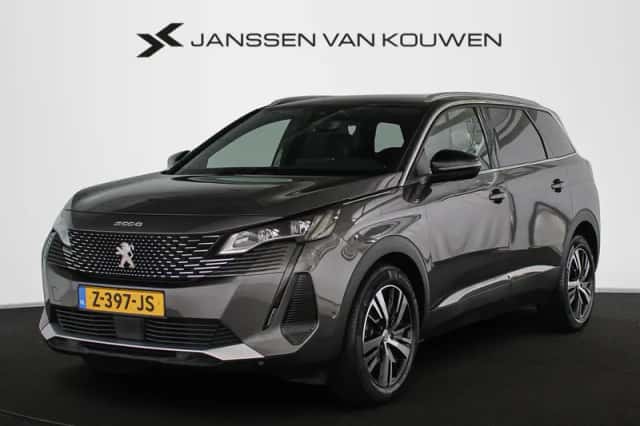 Peugeot 5008 (2023) thumbnail 1