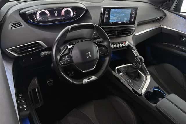 Peugeot 3008 (2022) thumbnail 5