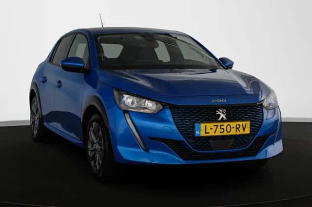 Peugeot e-208 (2021) thumbnail 2