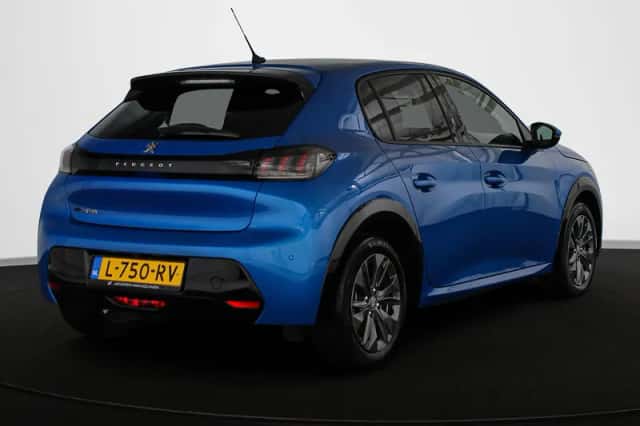 Peugeot e-208 (2021) thumbnail 3