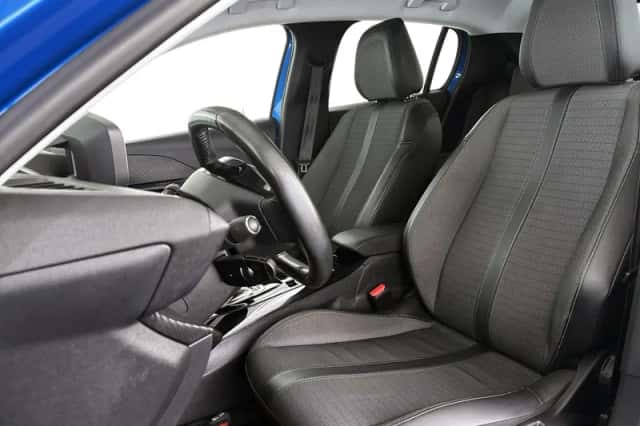 Peugeot e-208 (2021) thumbnail 6