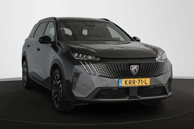 Peugeot 5008 (2025) thumbnail 2