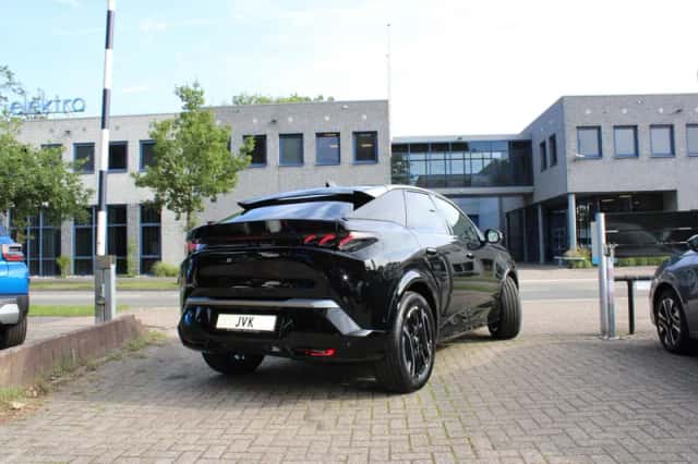 Peugeot e-3008 (2026) thumbnail 3