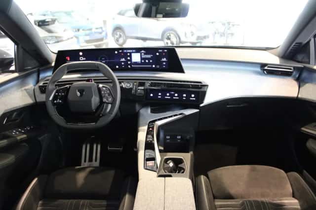 Peugeot e-3008 (2026) thumbnail 6