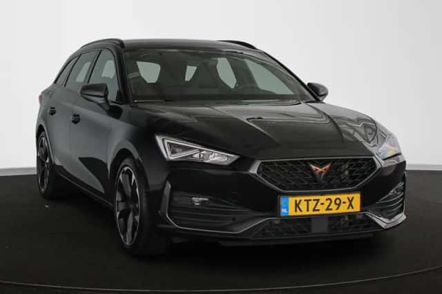 CUPRA Leon Sportstourer (2023) thumbnail 2