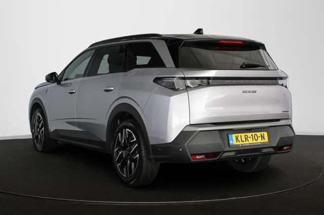 Peugeot 5008 (2025) thumbnail 4
