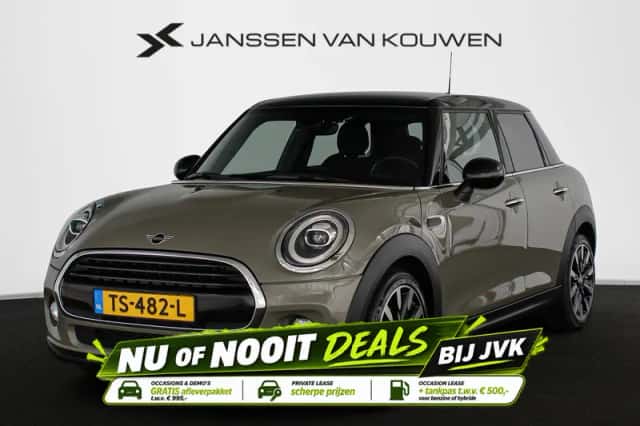 MINI Cooper (2018) thumbnail 1