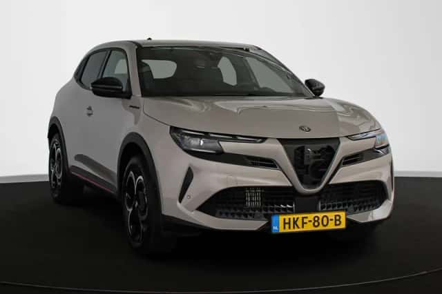Alfa Romeo Junior (2025) thumbnail 2