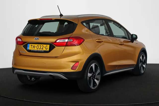 Ford Fiesta (2018) thumbnail 3