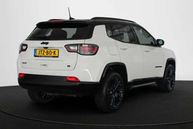 Jeep Compass (2023) thumbnail 3